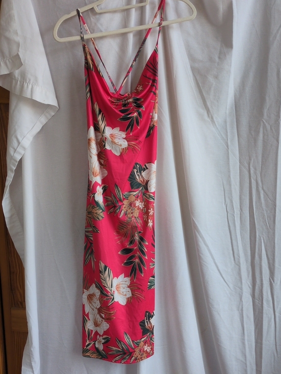 SHEIN Dresses & Skirts - SHEIN Red Tropical Floral Midi Slip Dress